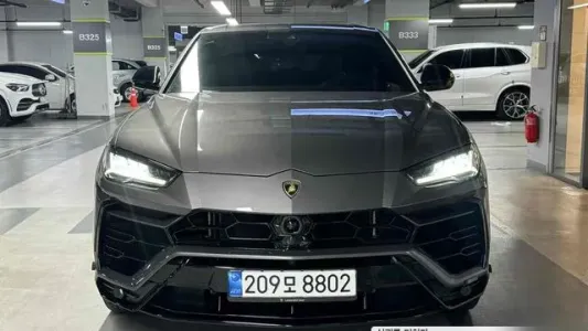 Lamborghini Urus, 2022