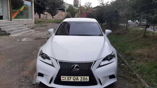 Lexus IS, Бензин, 2015