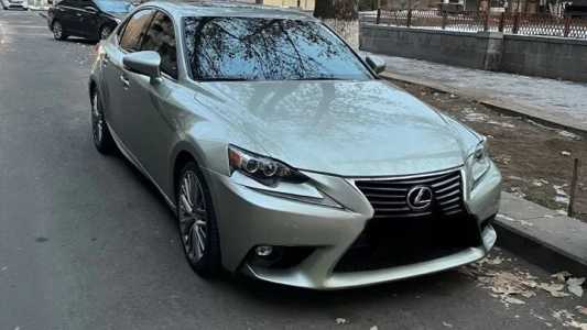 Lexus IS, Бензин, 2015