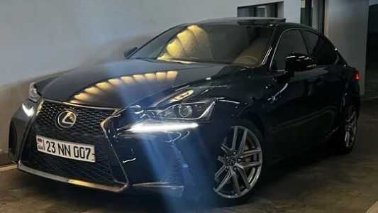 Lexus IS, Бензин, 2016