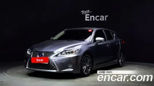 Lexus CT200h, 2018