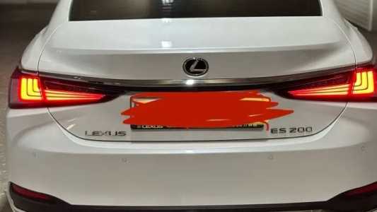 Lexus ES, Бензин, 2022