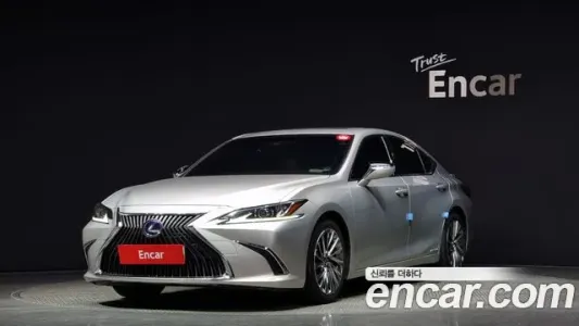 Lexus ES300h 7th generation, 2018