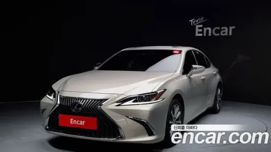 Lexus ES300h 7th generation, 2018