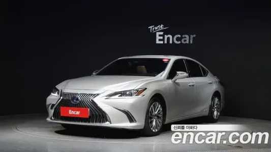 Lexus ES300h 7th generation, 2018