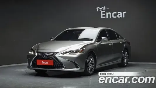 Lexus ES300h 7th generation, 2018