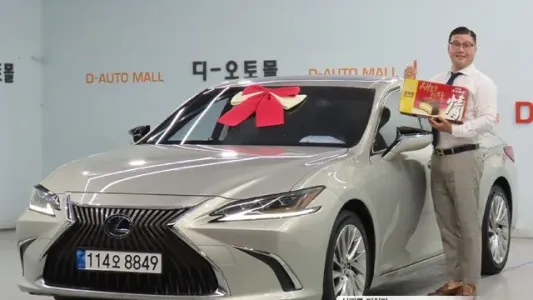 Lexus ES300h 7th generation, 2019