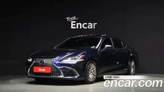 Lexus ES300h 7th generation, 2020