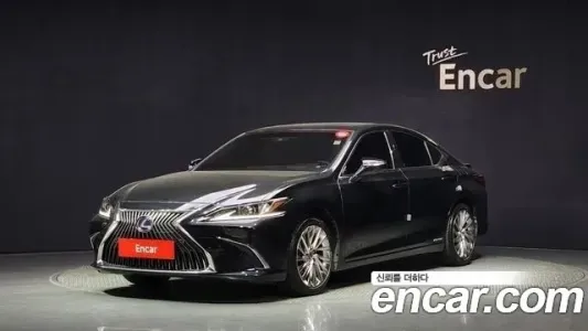 Lexus ES300h 7th generation, 2020