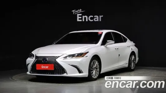 Lexus ES300h 7th generation, 2020