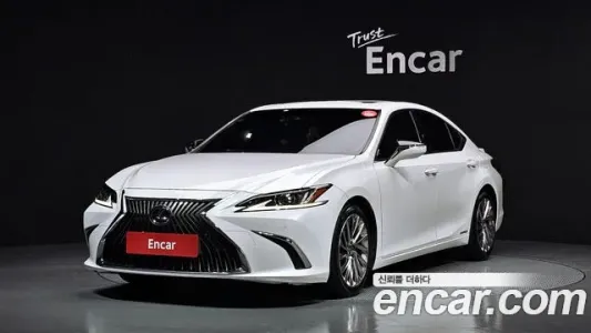 Lexus ES300h 7th generation, 2020