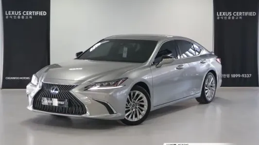 Lexus ES300h 7th generation, 2020