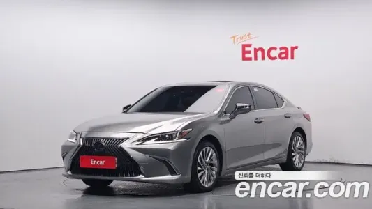 Lexus ES300h 7th generation, 2021