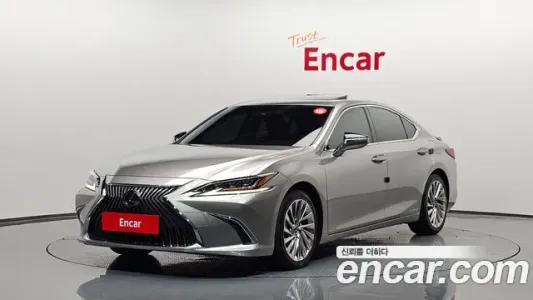 Lexus ES300h 7th generation, 2021