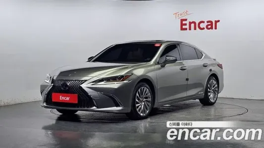 Lexus ES300h 7th generation, 2021