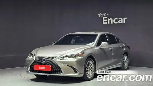 Lexus ES300h 7th generation, 2021