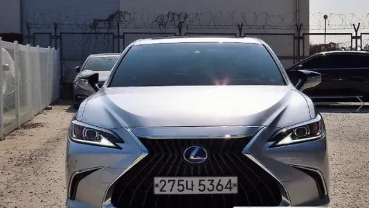 Lexus ES300h 7th generation, 2022