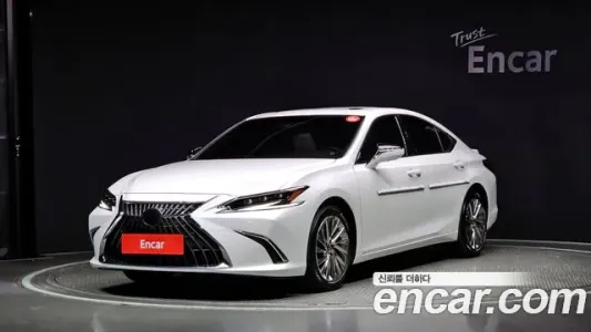 Lexus ES300h 7th generation, 2023