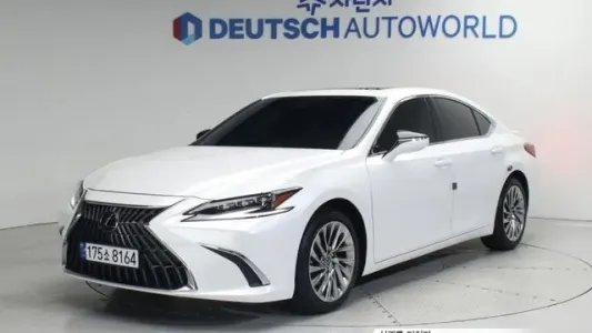 Lexus ES300h 7th generation, 2023