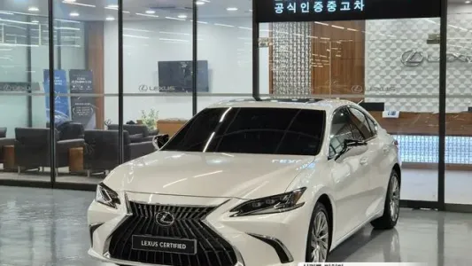 Lexus ES300h 7th generation, 2023