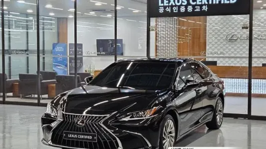 Lexus ES300h 7th generation, 2023