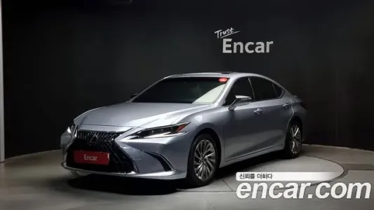 Lexus ES300h 7th generation, 2023