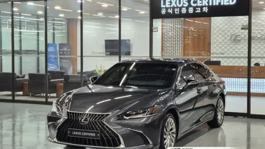 Lexus ES300h 7th generation, 2024