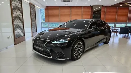 Lexus LS500 5th generation, 2024