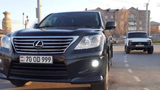 Lexus LX, Бензин, 2011