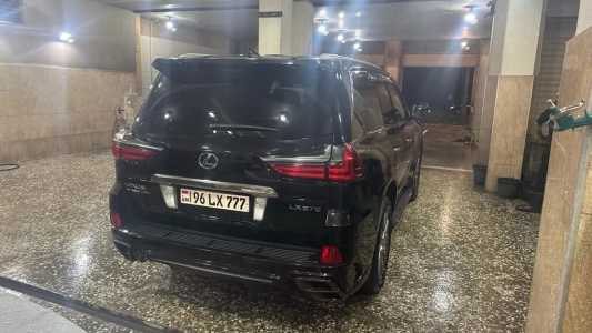 Lexus LX, Бензин, 2016