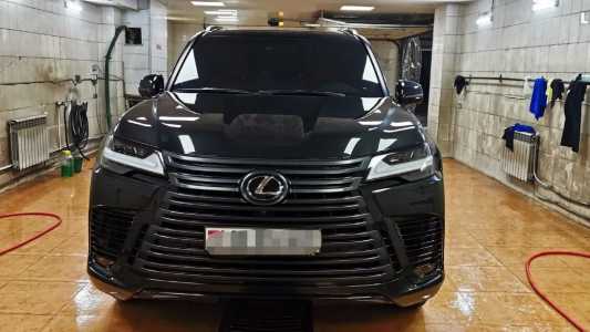 Lexus LX, Бензин, 2023