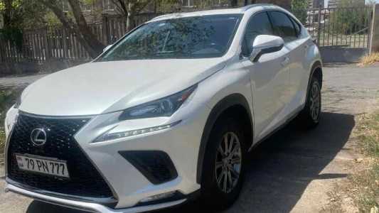 Lexus NX, Бензин, 2016