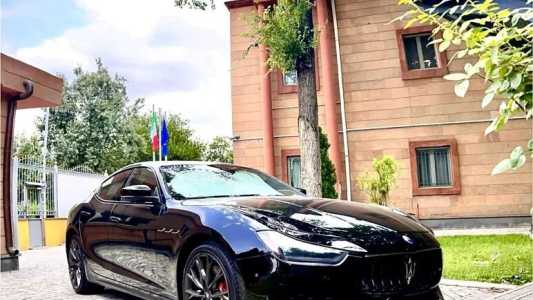 Maserati Ghibli, Бензин, 2019