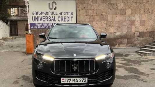 Maserati Levante, Бензин, 2017