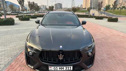 Maserati Levante, Бензин, 2020