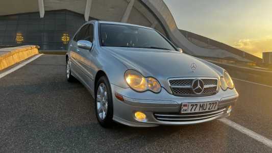 Mercedes-Benz C-Class, Бензин, 2005