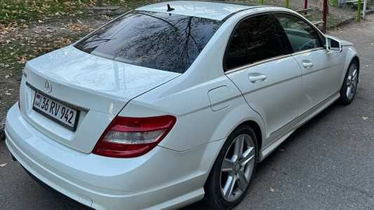 Mercedes-Benz C-Class, Бензин, 2010