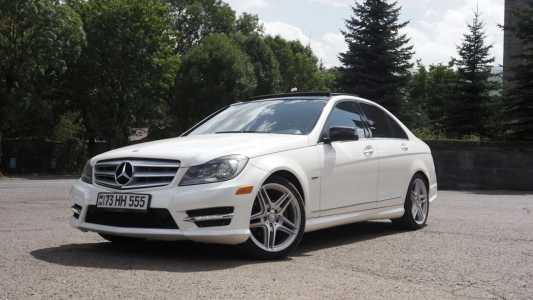 Mercedes-Benz C-Class, Бензин, 2012