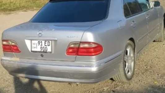 Mercedes-Benz E-Class, Бензин, 2001