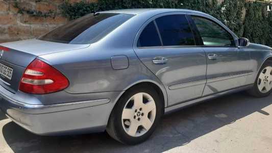 Mercedes-Benz E-Class, Бензин, 2002