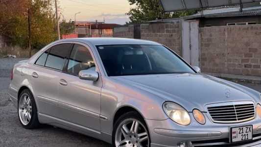 Mercedes-Benz E-Class, Бензин, 2002