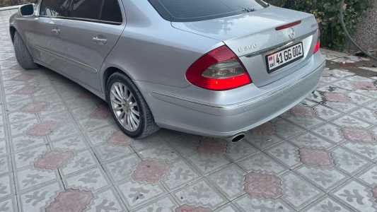 Mercedes-Benz E-Class, Бензин, 2007