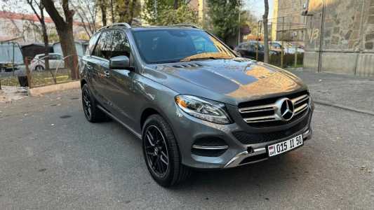 Mercedes-Benz GLE-Class, Бензин, 2018