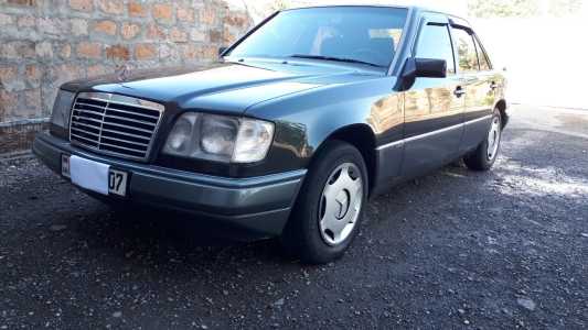 Mercedes-Benz W124, Бензин, 1995