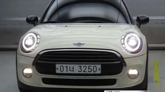 Mini Cooper, 2018