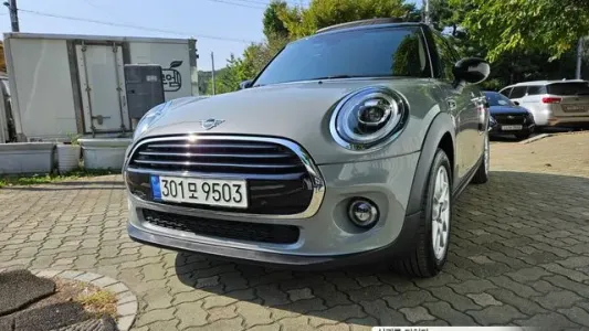 Mini Cooper, 2021