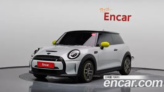 Mini Cooper Electric, 2022