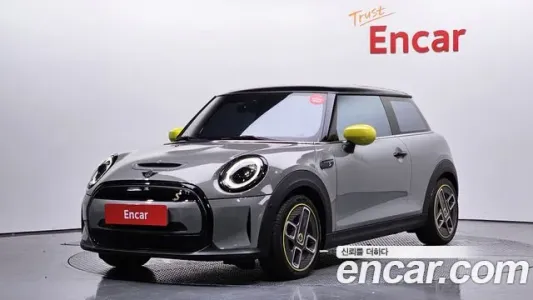 Mini Cooper Electric, 2022