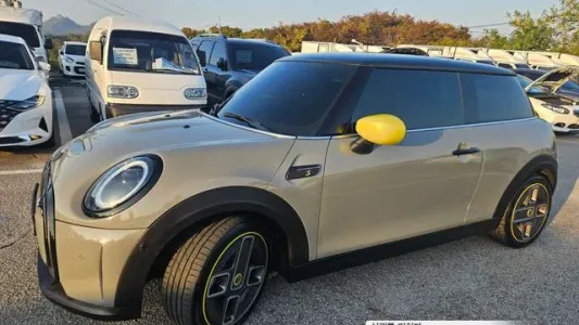 Mini Cooper Electric, 2022