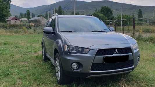 Mitsubishi Outlander, Бензин, 2013